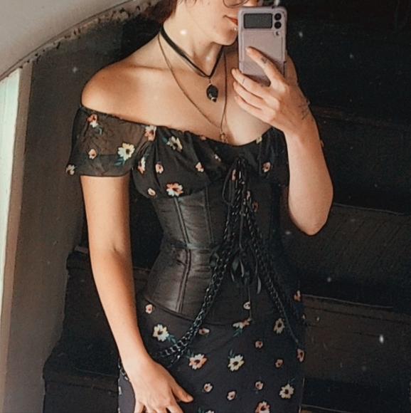 Meet your Posher, Hunny - Picture 3 of 4